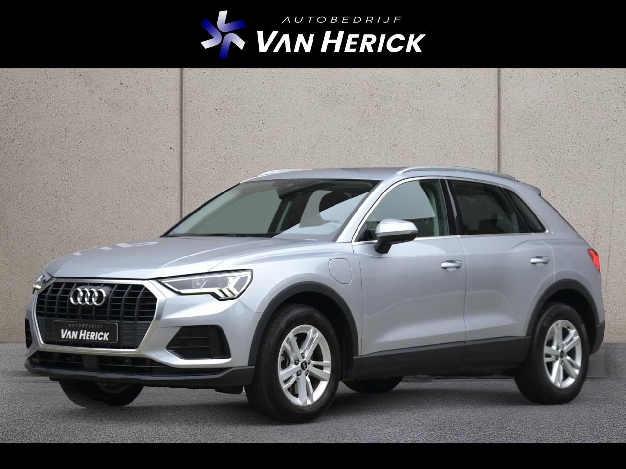 Audi Q3 - 45 TFSI e edition | Keyless | Navi | 360 Camera | LED - AutoWereld.nl