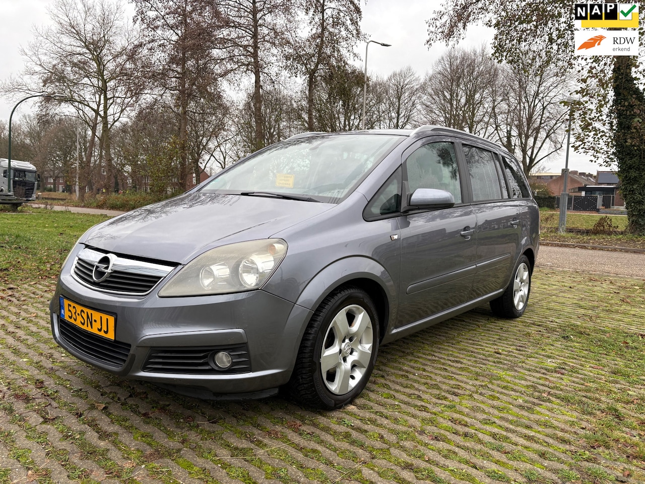 Opel Zafira - 1.8 Executive - cruise control - nap - airco - AutoWereld.nl