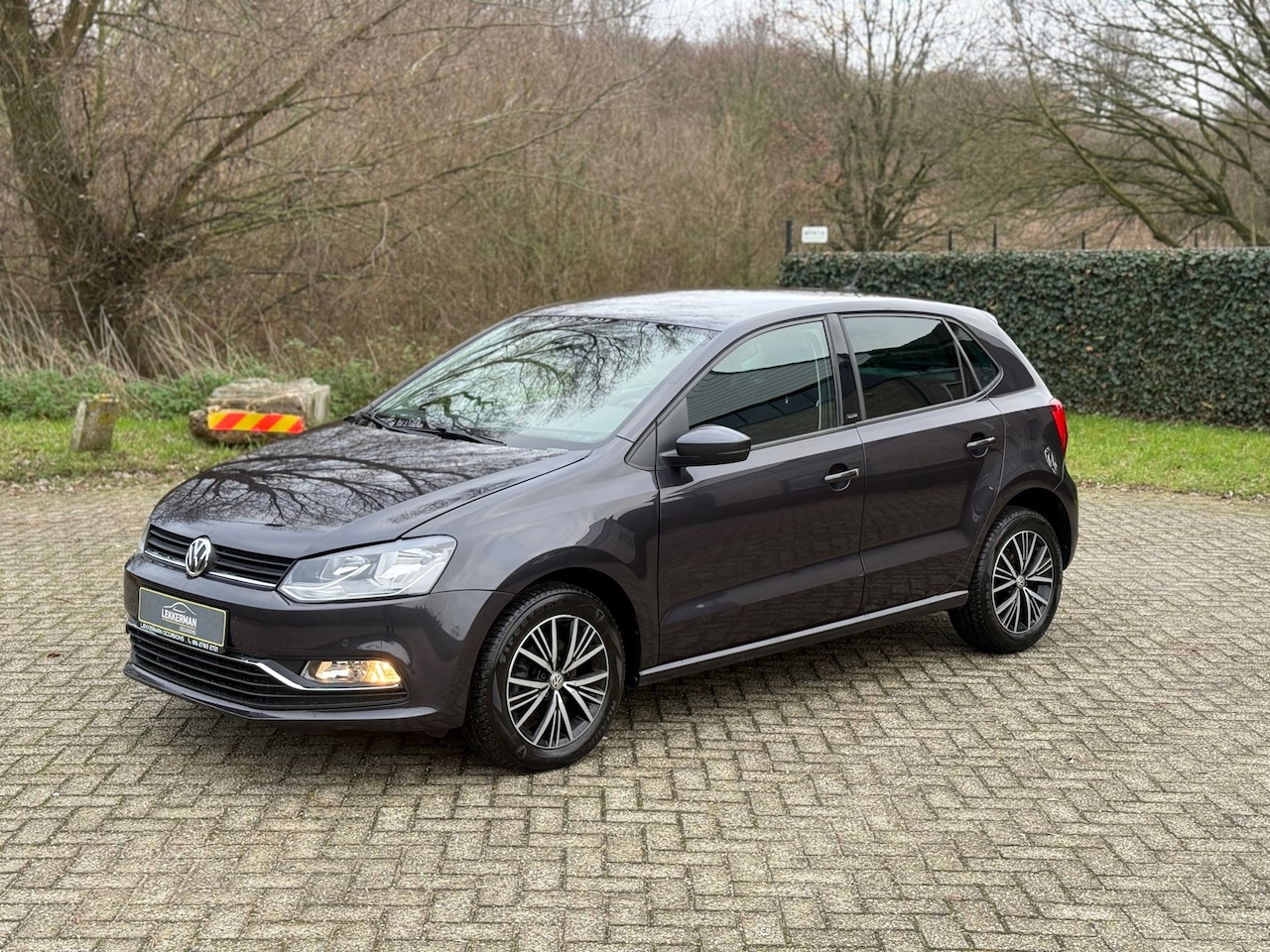 Volkswagen Polo - 1.2 TSI Highline PDC I WEINIG KM I STOEL VERWARMING I CLIMA - AutoWereld.nl