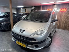 Peugeot 1007 - 1.4 Urban/ Nette auto /Schuifdak/ Top Onderhouden