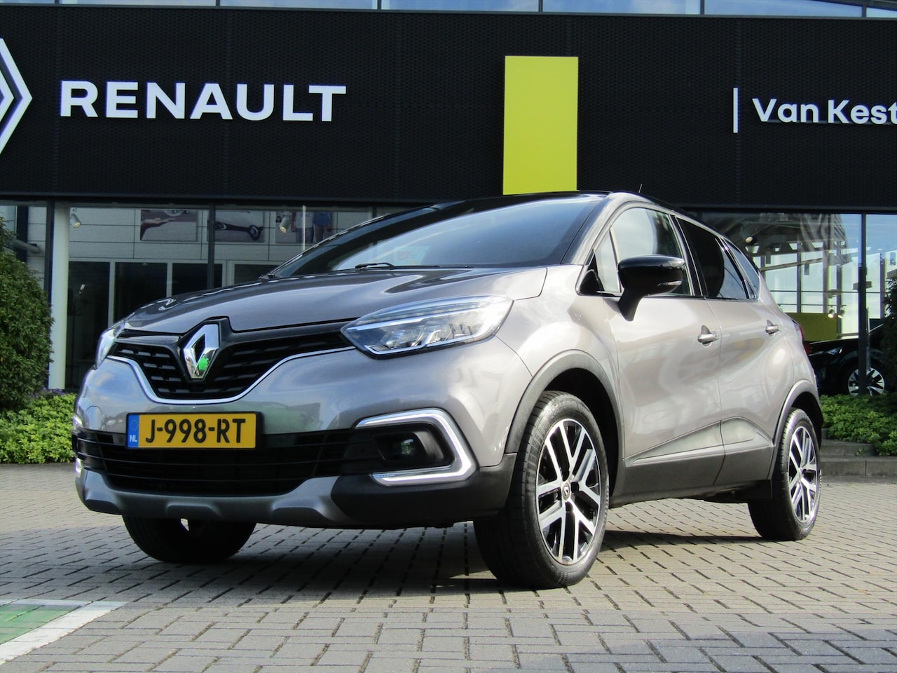 Renault Captur - 150pk EDC Version S / Trekhaak / Panoramadak / Navigatie / Camera - AutoWereld.nl