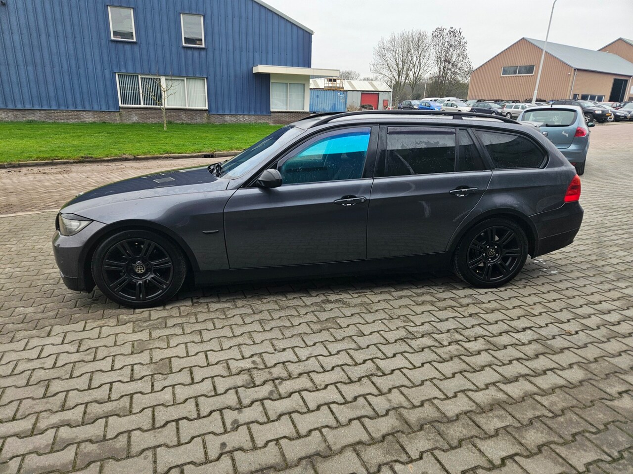 BMW 3-serie Touring - 320d High Executive 320d High Executive - AutoWereld.nl