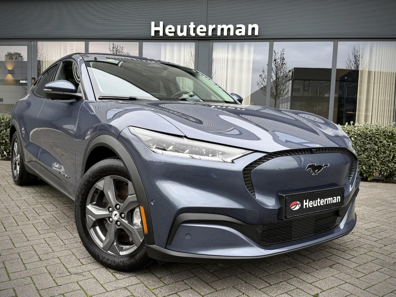 Ford Mustang Mach-E - Extended RWD 98 kWh Trekhaak/ Leder/ B&O - AutoWereld.nl