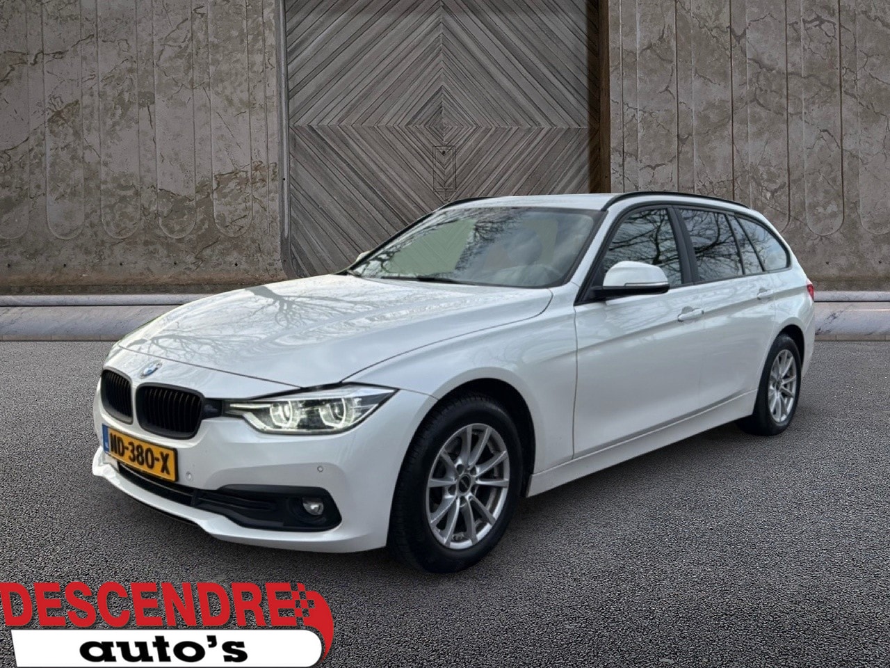BMW 3-serie Touring - 318d Corporate Lease Sport 318d Corporate Lease Sport - AutoWereld.nl