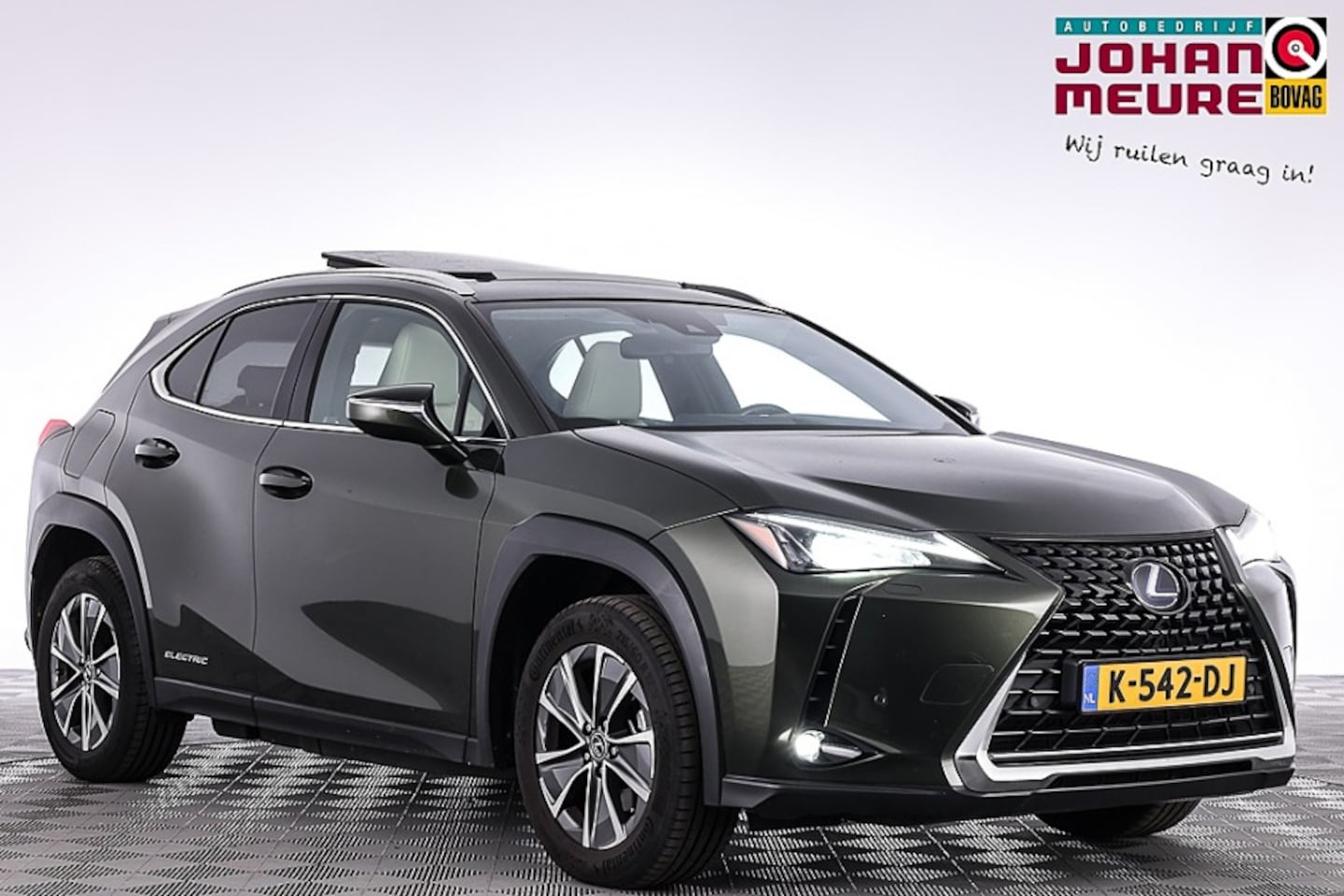 Lexus UX - 300e Luxury 54 kWh | SCHUIFDAK | LEDER | STOELVENTILATIE - AutoWereld.nl