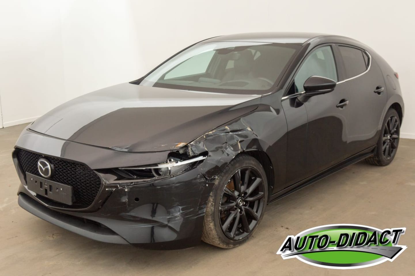 Mazda 3 - 2.0 SKYACTIV-X M Hybrid 112.277 km Clima Navi Leder Camera - AutoWereld.nl