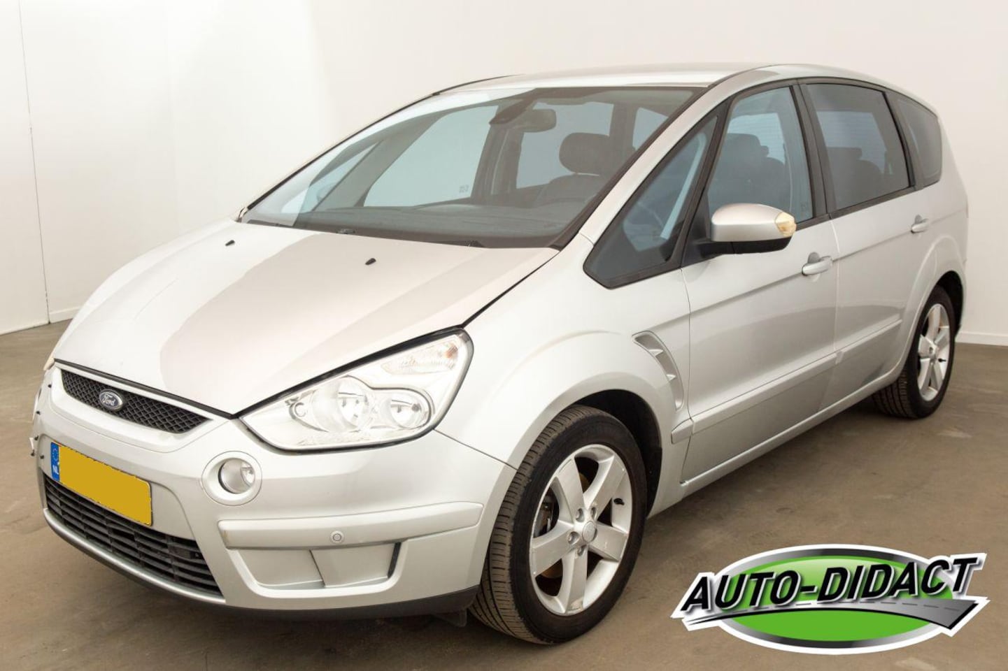 Ford S-Max - 2.0-16V Clima Navi - AutoWereld.nl