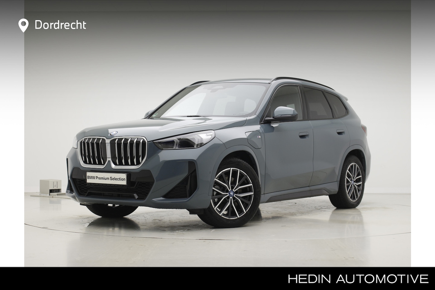 BMW X1 - xDrive25e M-Sport | Panorama | Voorbereiding Driving Assistant Plus | Trekhaak | Camera - AutoWereld.nl