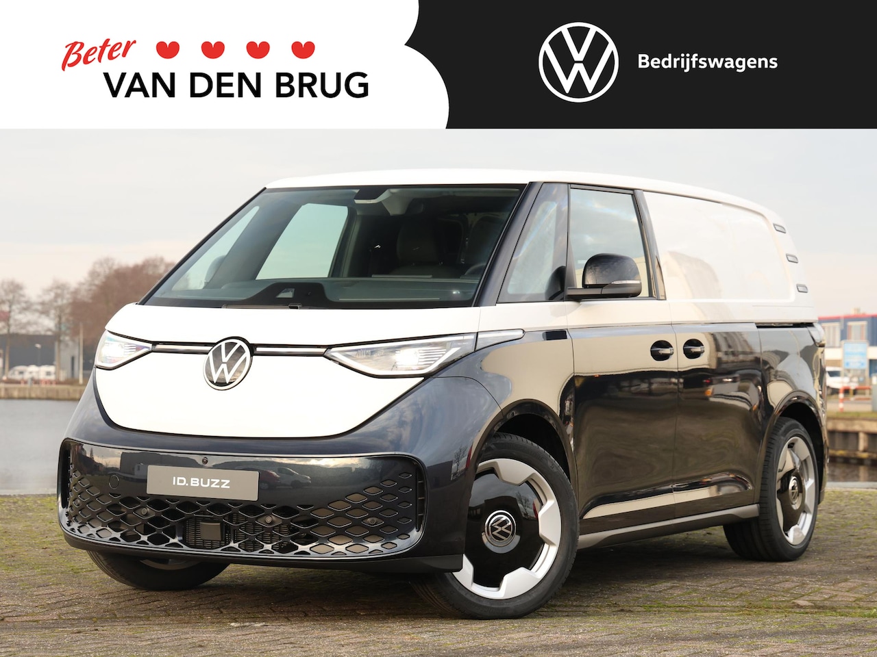Volkswagen ID. Buzz Cargo - Bedrijfswagens Anniversary Edition Elektromotor 210 kW (286 pk) 2 | Dubbele schuifdeur | 2 - AutoWereld.nl