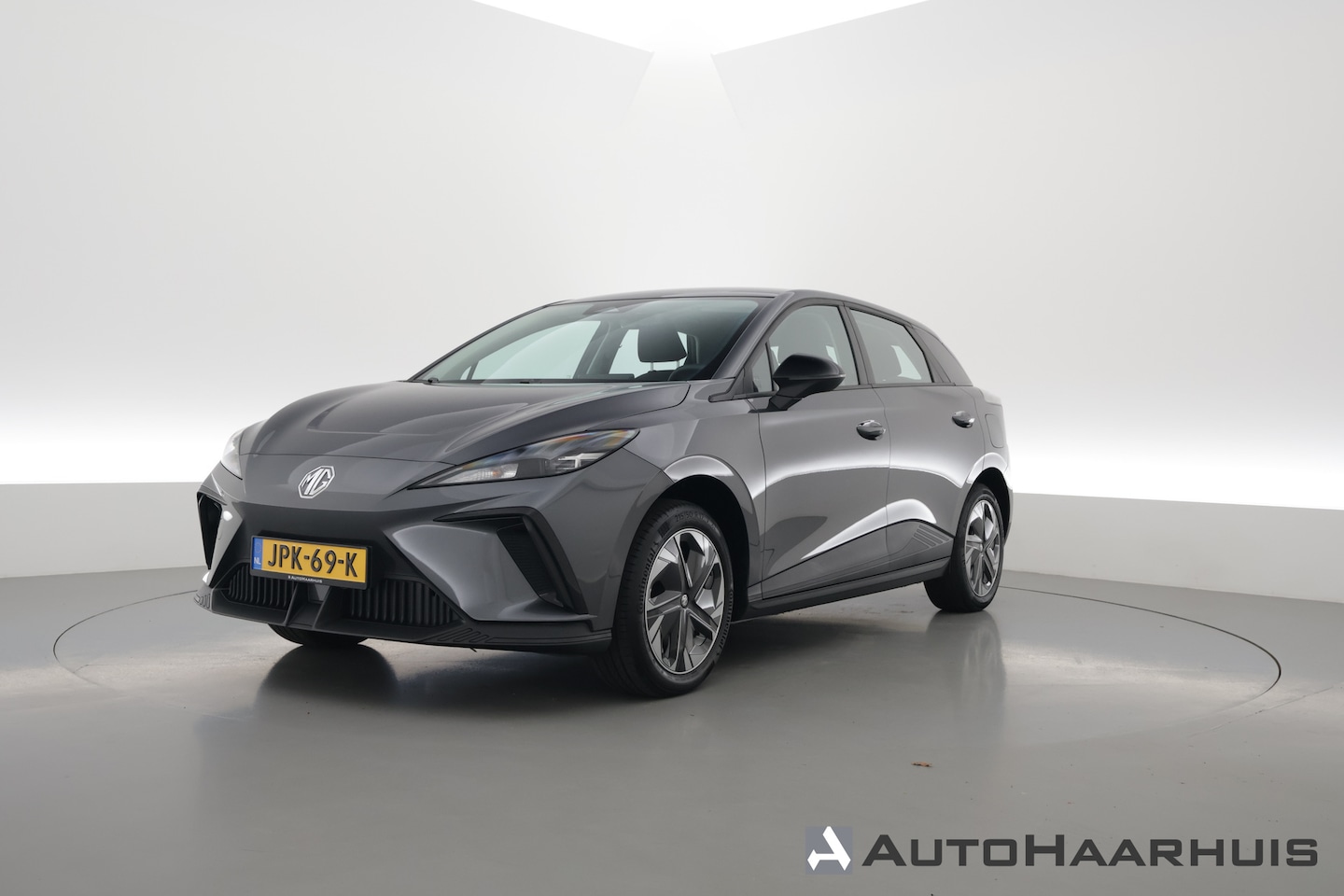 MG MG4 Electric - Standard 51 kWh | Dig. Cockpit | Nav + CarPlay | Adapt. Cruise | Camera | Dab | PDC | LED - AutoWereld.nl