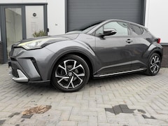 Toyota C-HR - 2.0 Hybrid Style Luxury 184PK TREKHAAK|JBL