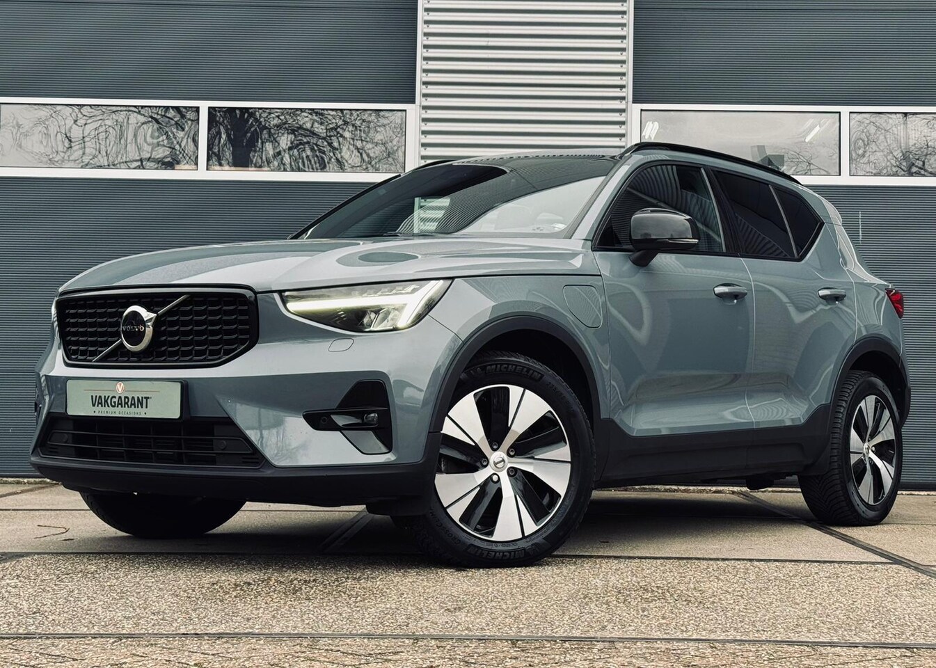 Volvo XC40 - 1.5 T4 Plug-in hybrid Plus Dark - AutoWereld.nl