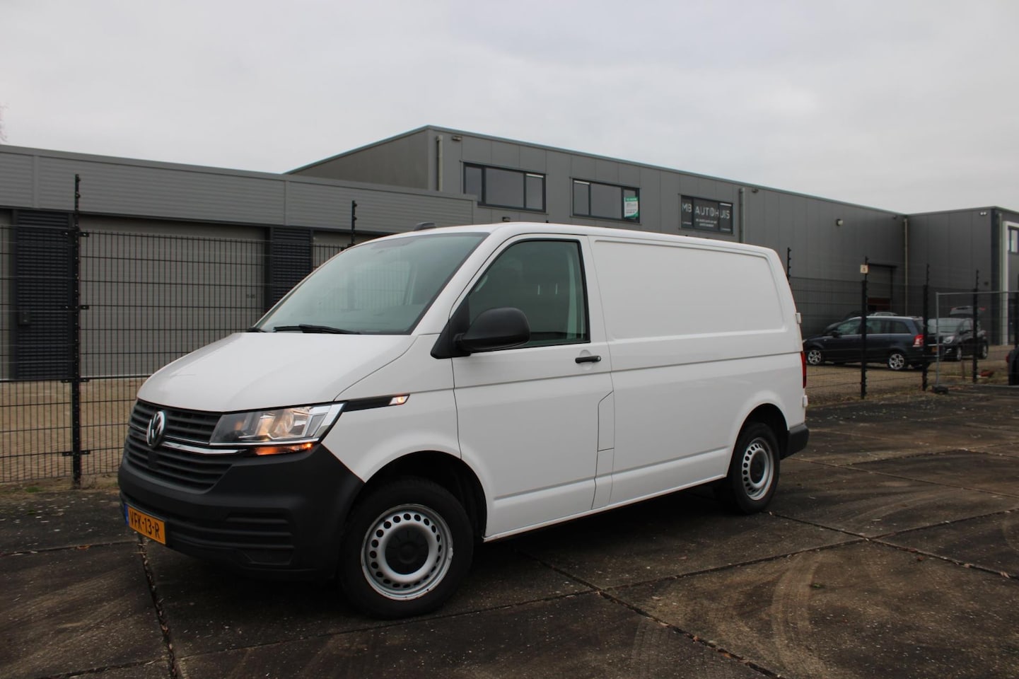 Volkswagen Transporter - 2.0 TDI L1H1 Comfortline Airco - AutoWereld.nl