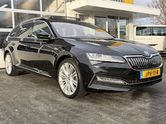 Skoda Superb Combi - 1.4 TSI iV Laurin & Klement Panoramadak ACC Lederen bekleding Stoelverwarming + koeling Ap