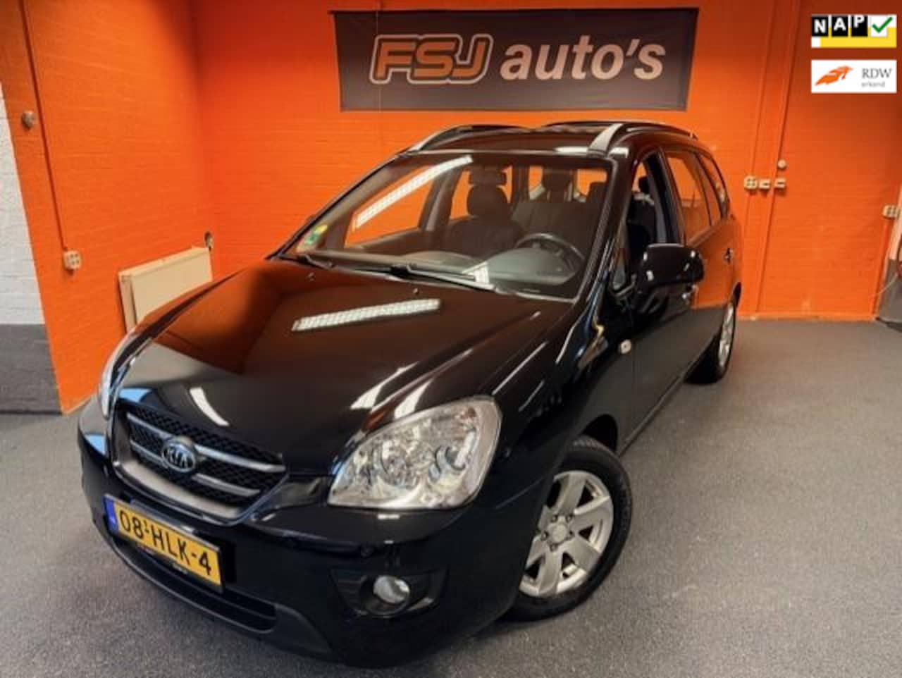 Kia Carens - 2.0 CVVT X-ecutive / Topstaat / APK 04-12-2026 - AutoWereld.nl