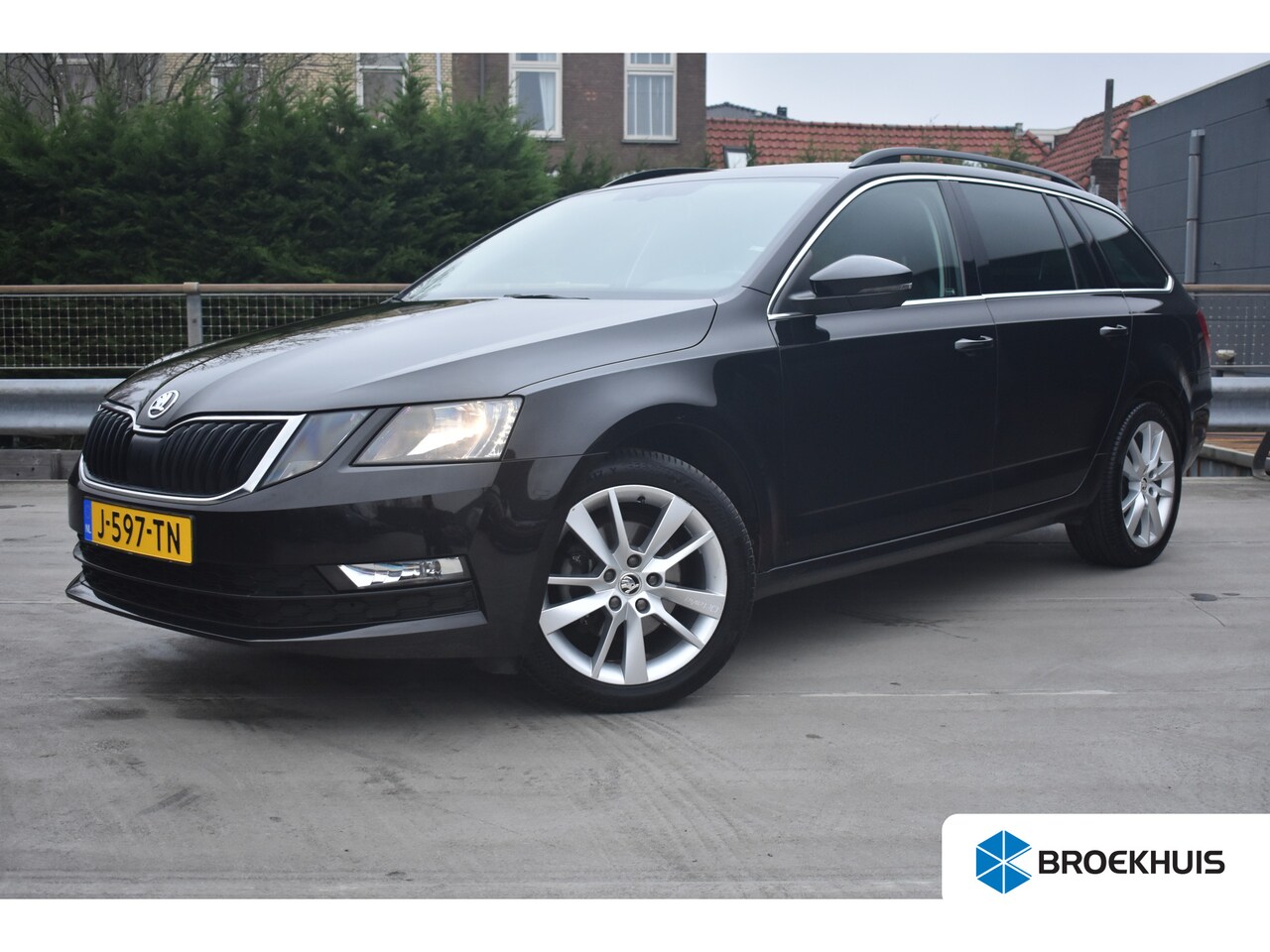 Skoda Octavia Combi - 1.0 TSI 115PK Greentech Business Edition | ACC | Business Upgrade pakket | 17 inch lichtme - AutoWereld.nl