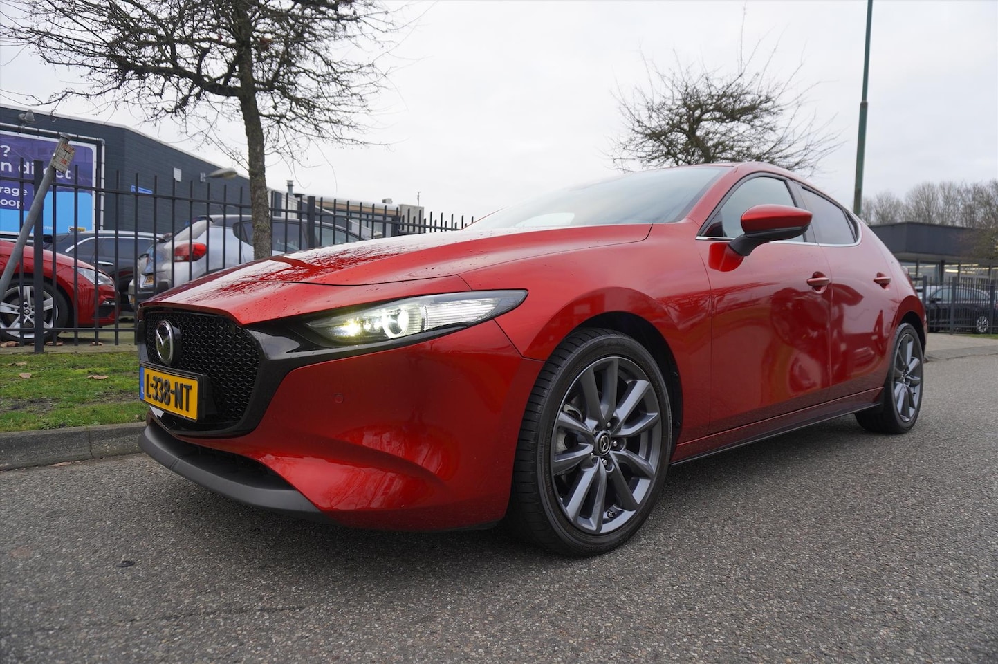 Mazda 3 Sport - Hatchback Skyactiv-G 150pk Sportive Trekhaak Multi Media Navigatie - AutoWereld.nl