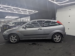 Ford Focus - 1.8-16V Trend |APK|AIRCO