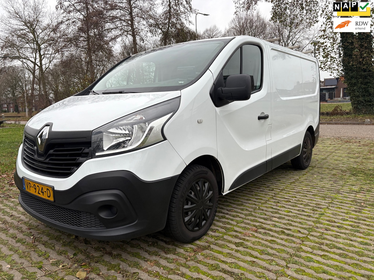 Renault Trafic - 1.6 dCi T27 L1H1 Comfort - cruise control - nap - apk - AutoWereld.nl