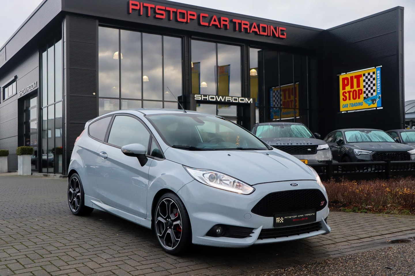 Ford Fiesta - 1.6 ST200, 200PK, Camera, Cruise, Navi, Stoelverwarming! - AutoWereld.nl
