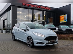 Ford Fiesta - 1.6 ST200, 200PK, Camera, Cruise, Navi, Stoelverwarming