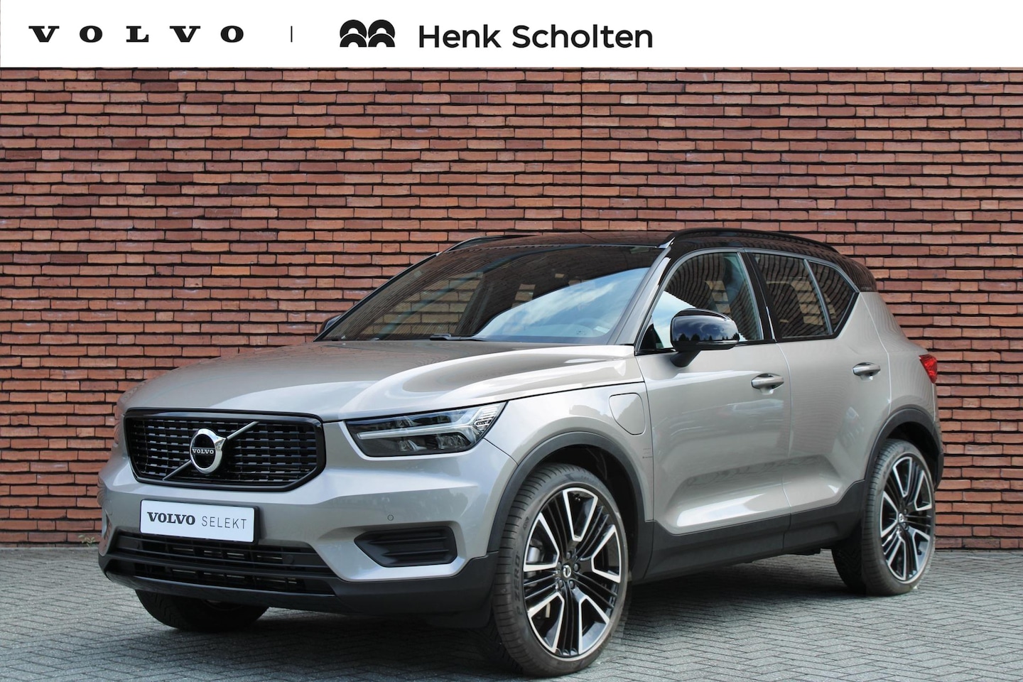 Volvo XC40 - T4 Recharge R-Design | Panoramadak | Adaptieve Cruise Control | Navigatie | Apple Carplay/ - AutoWereld.nl