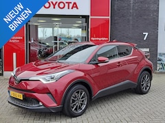 Toyota C-HR - 1.2T Style TREKHAAK 1300KG TREKGEWICHT STOEL- EN STUURVERWARMING CAMERA PDC LED