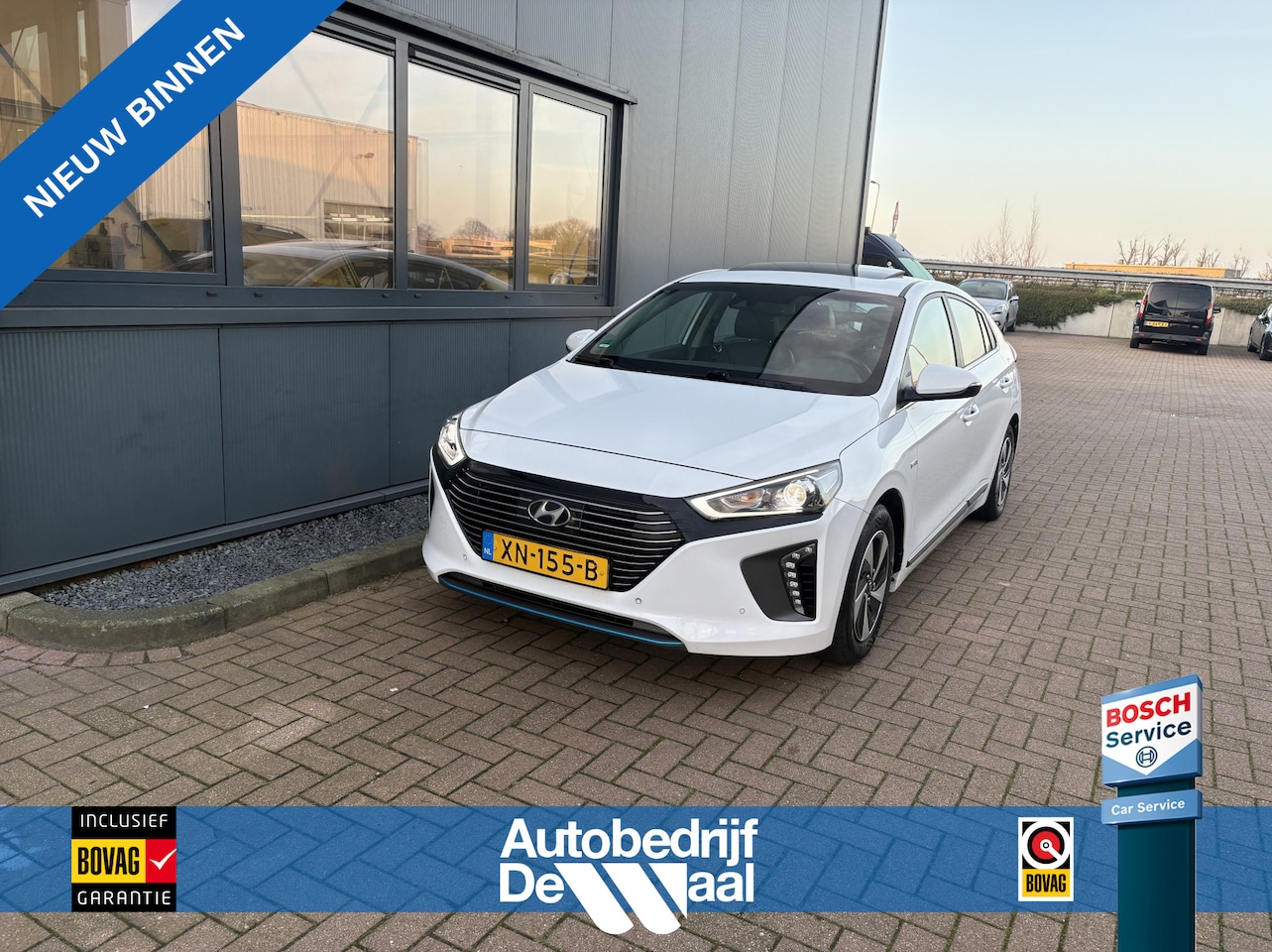 Hyundai IONIQ - 1.6 GDi Hybrid Premium Automaat SCHUIFDAK/LEDER/CAMERA/TREKHAAK/WINTERPACK - AutoWereld.nl