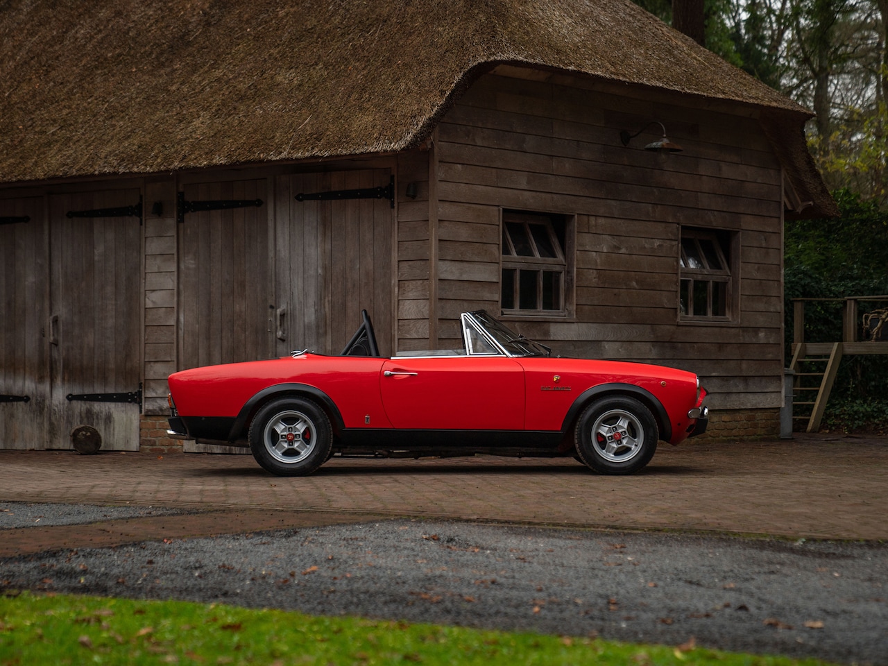 Fiat 124 Spider - Abarth Rally | One of 955 | Well maintained - AutoWereld.nl