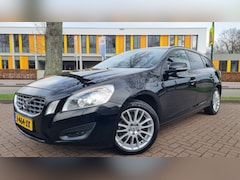 Volvo V60 - T4 180pk Kinetic Automaat Camera/ Xenon