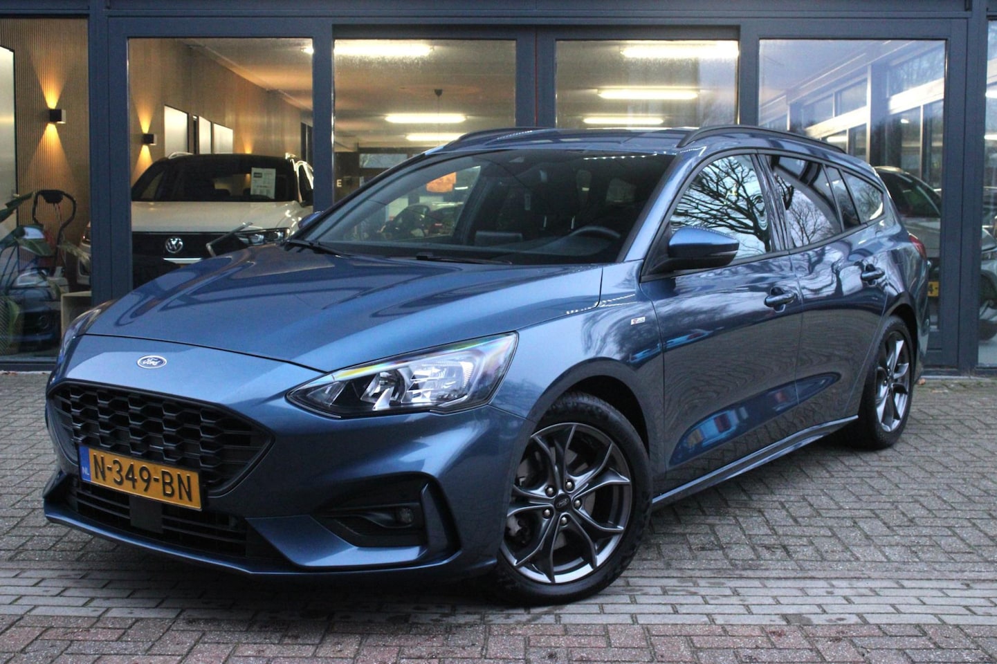 Ford Focus Wagon - 1.0 Hybrid ST Line Business | Trekhaak | Camera | Keyless | Cruise Control | Carplay | Lan - AutoWereld.nl