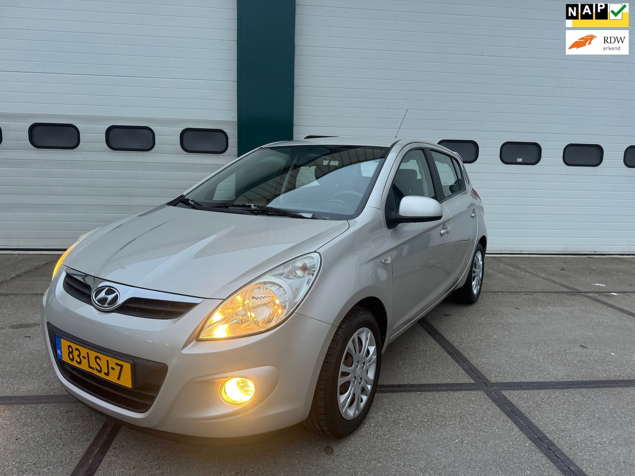 Hyundai i20 - 1.4i DynamicVersion Origin 43.000Km ! - AutoWereld.nl