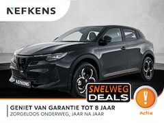 Alfa Romeo Junior - 1.2 Turbo Hybrid Ibrida Speciale | Navigatie | Achteruitrijcamera | Voorstoelen Verwarmd |