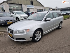 Volvo V70 - 2.5T Momentum LPG-G3 Clima Xenon Bj:2009