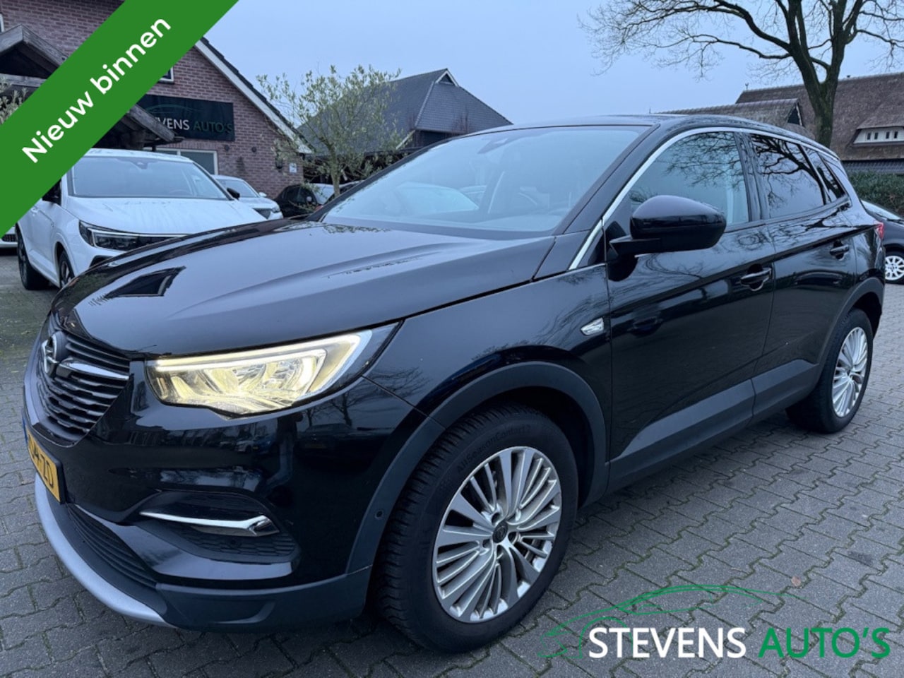 Opel Grandland X - 1.2 Turbo Bus. Ex. CAMERA / SPORTSTOELEN / 18 INCH LMV / CARPLAY - AutoWereld.nl