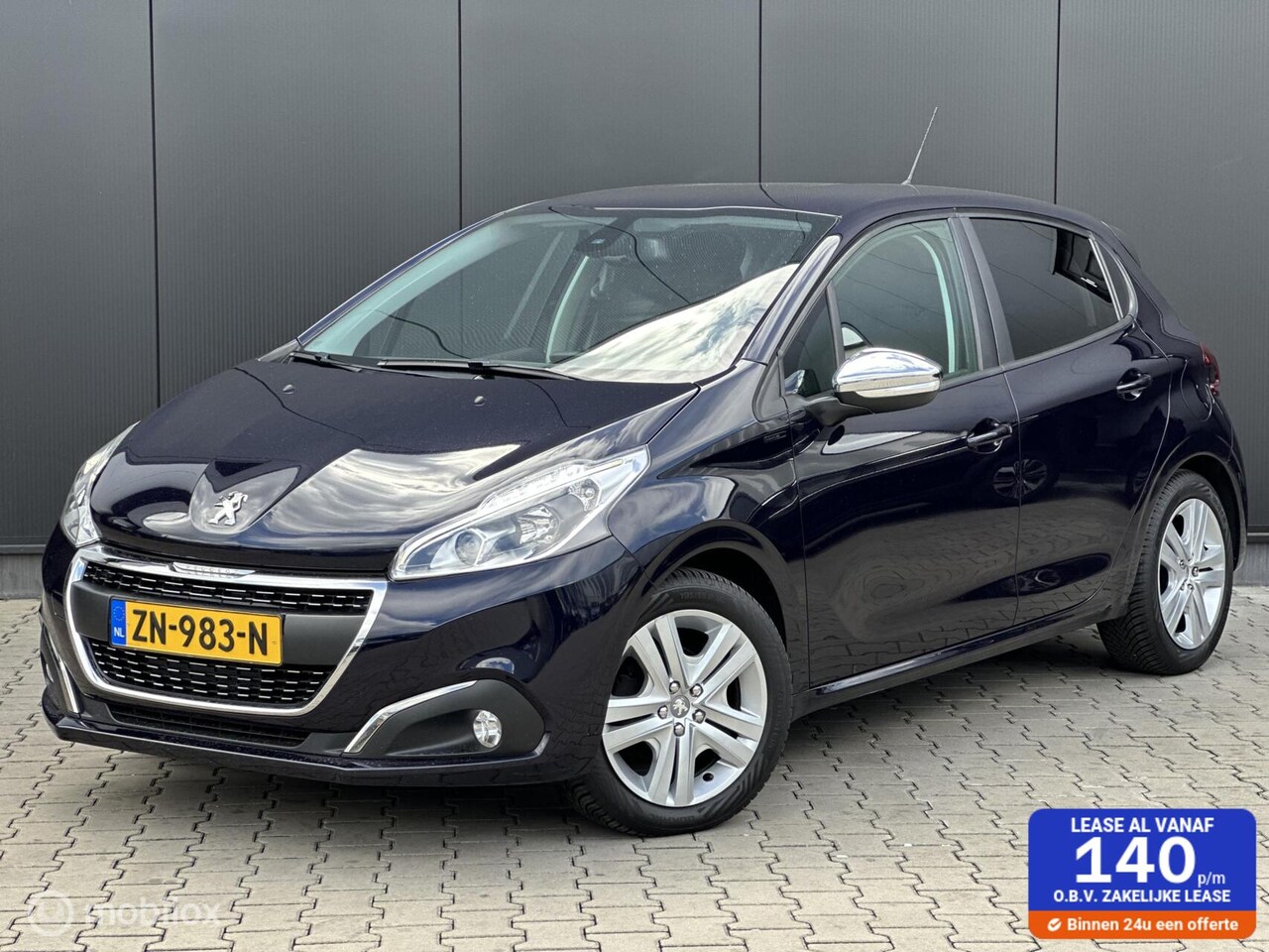 Peugeot 208 - 1.2 83PK Signature | CRUISE | CARPLAY | NAVI | - AutoWereld.nl