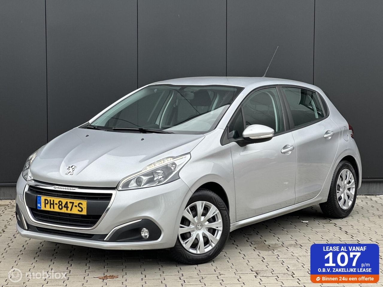 Peugeot 208 - 1.2 PureTech Blue Lion |CRUISE | CARPLAY | TREKHAAK | - AutoWereld.nl
