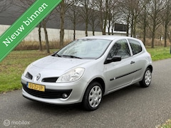Renault Clio - 1.2 Special Line*AIRCO*ELEK.RAMEN*LAGE KM*NAP