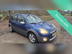 Ford Fiesta - 1.4-16V Crossroad
