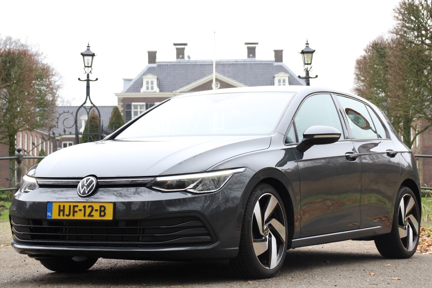 Volkswagen Golf - 1.0 TSI LIFE BUSINESS | DEALER OH! | CAMERA | NAVI | 18" LMV | APPLE CARPLAY & ANDROID AUT - AutoWereld.nl