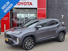 Toyota Yaris Cross - 1.5 Hybrid 115 First Edition PDC BLIND SPOT STUUR- EN STOELVERWARMING