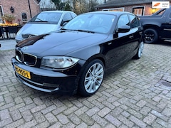 BMW 1-serie - 118i NIEUWE APK 12-12-2026