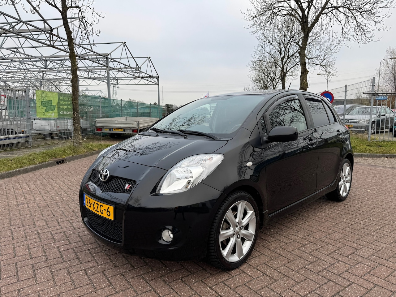 Toyota Yaris - 1.3 VVT-i Aspiration 1.3 VVTi Aspiration - AutoWereld.nl