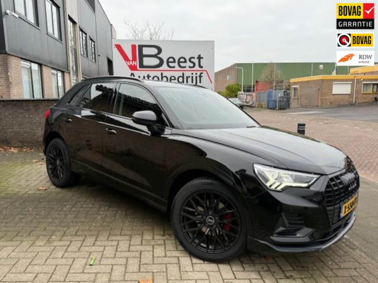 Audi Q3 - 35 TFSI S Line Pro Black Optic 150PK Matrix LED - AutoWereld.nl