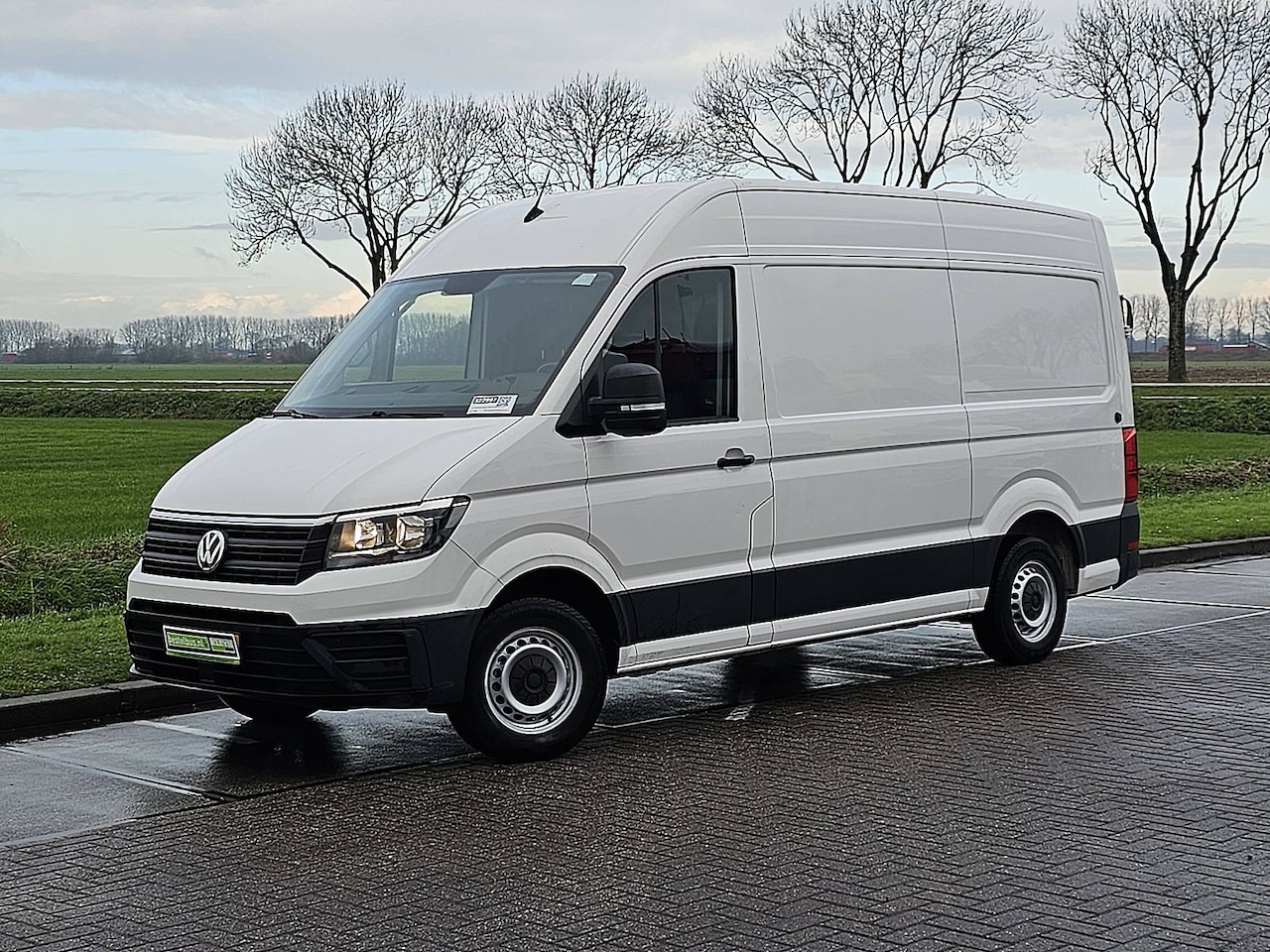 Volkswagen Crafter - 35 2.0 TDI L3H3 Laadklep NAP 140Pk Euro6 Airco! - AutoWereld.nl