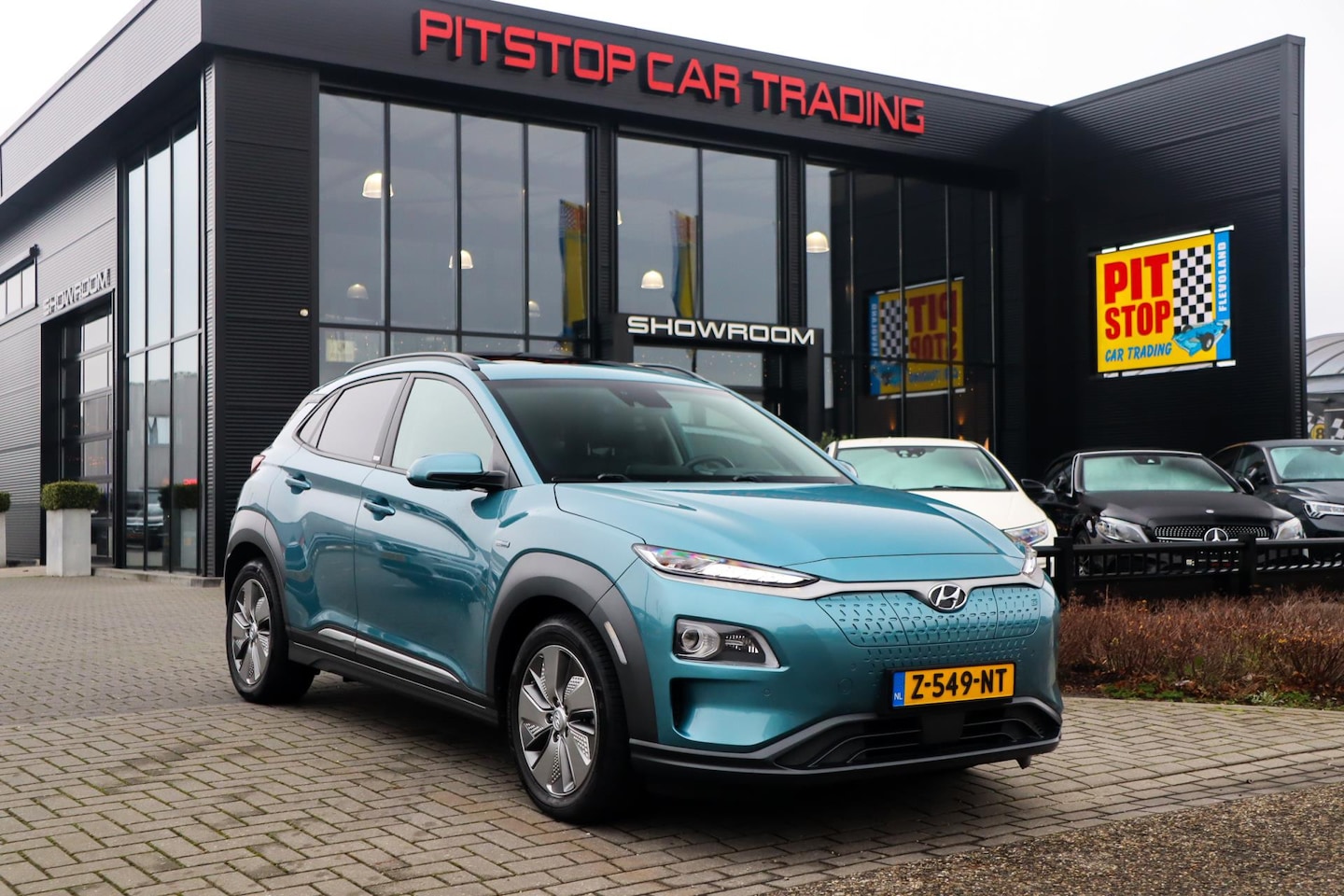 Hyundai Kona Electric - EV Premium Sky 64 kWh, MY2021, Facelift, 3-Fase, Schuifdak! - AutoWereld.nl