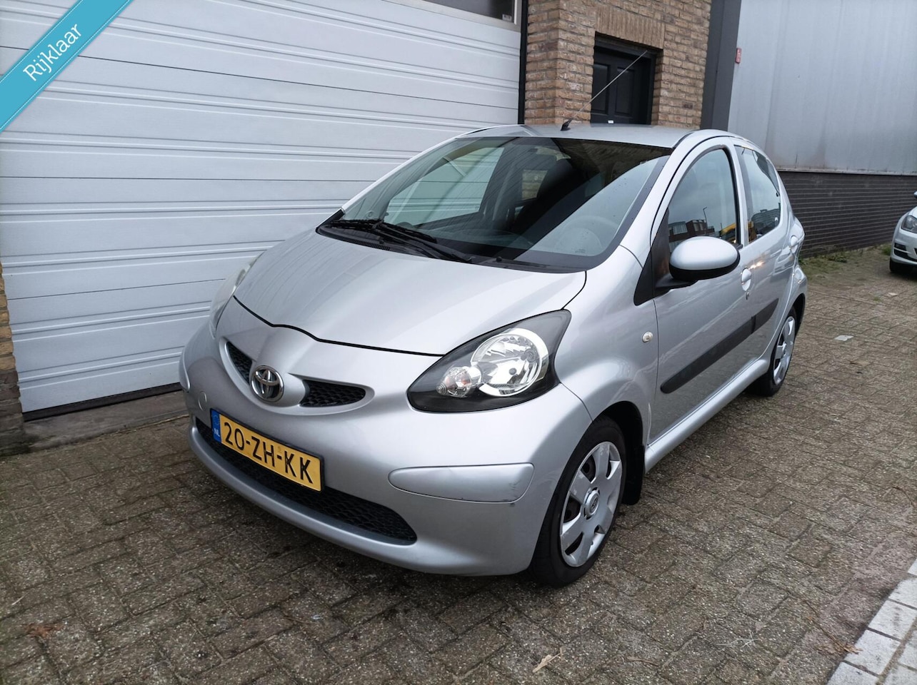 Toyota Aygo - 1.0-12V + 5 deurs Automaat Origineel Nederlands - AutoWereld.nl