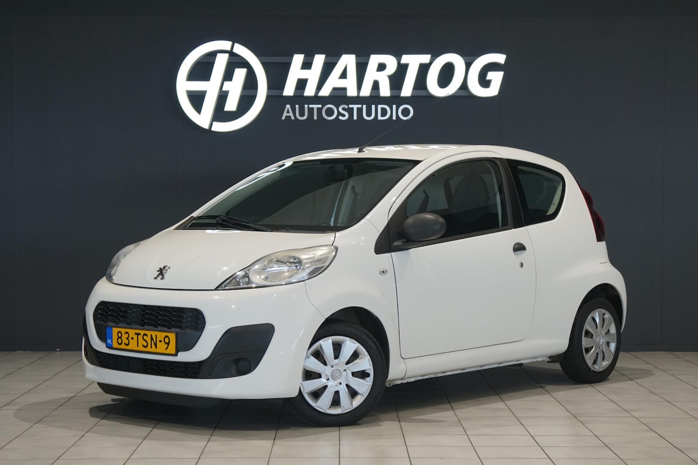 Peugeot 107 - 1.0 3-DEURS + AIRCO - AutoWereld.nl