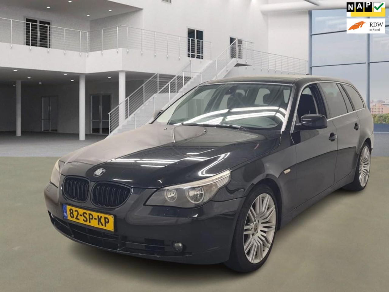 BMW 5-serie Touring - 523i 523i - AutoWereld.nl