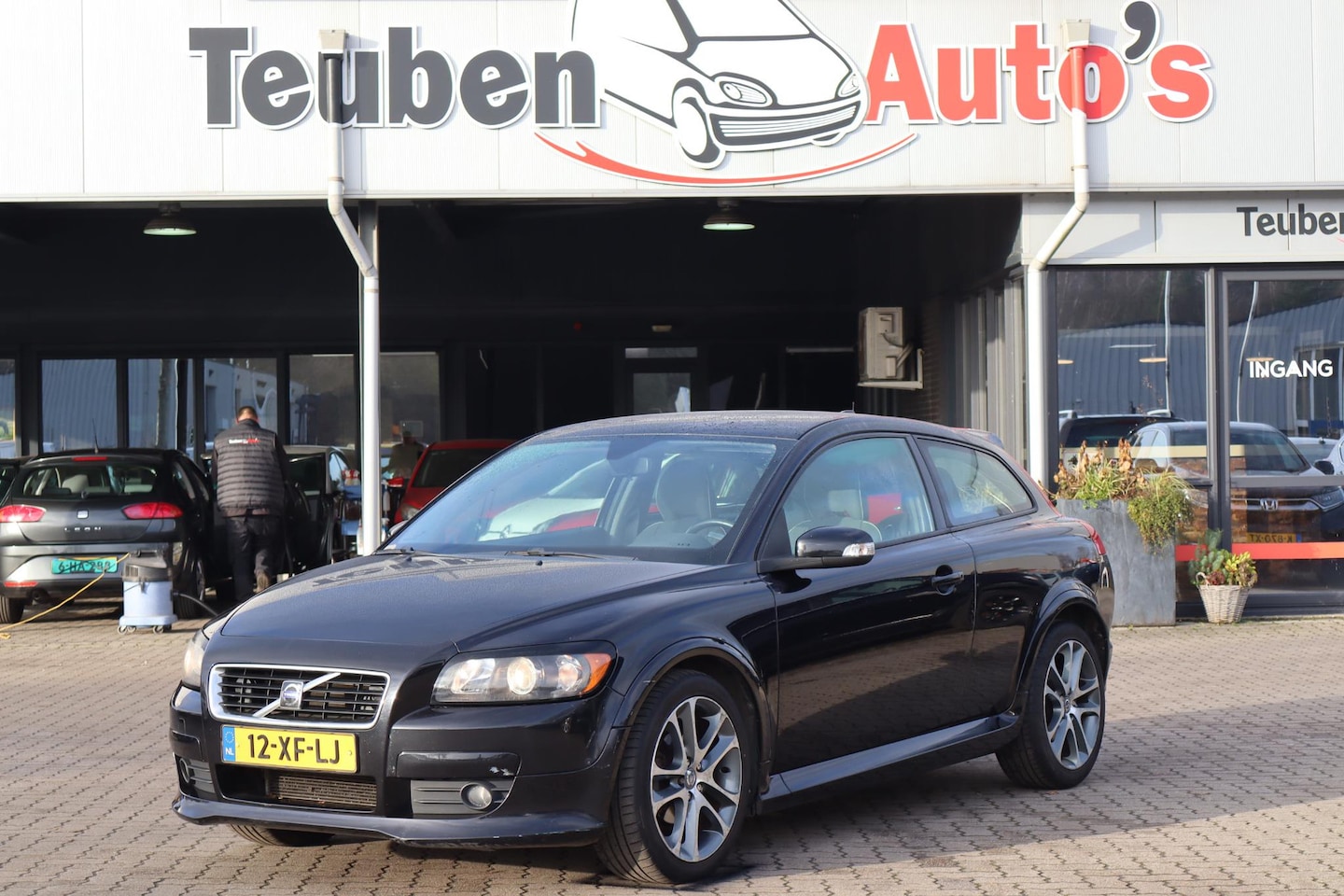 Volvo C30 - 1.8 Kinetic Airco, Climate control, Cruise control, Radio cd speler - AutoWereld.nl
